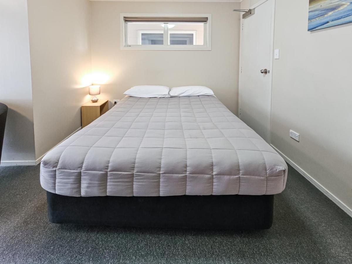 Captain Cook Motor Lodge Gisborne Esterno foto
