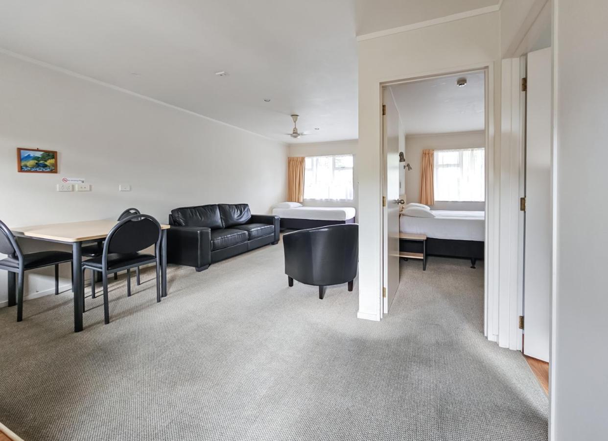 Captain Cook Motor Lodge Gisborne Esterno foto